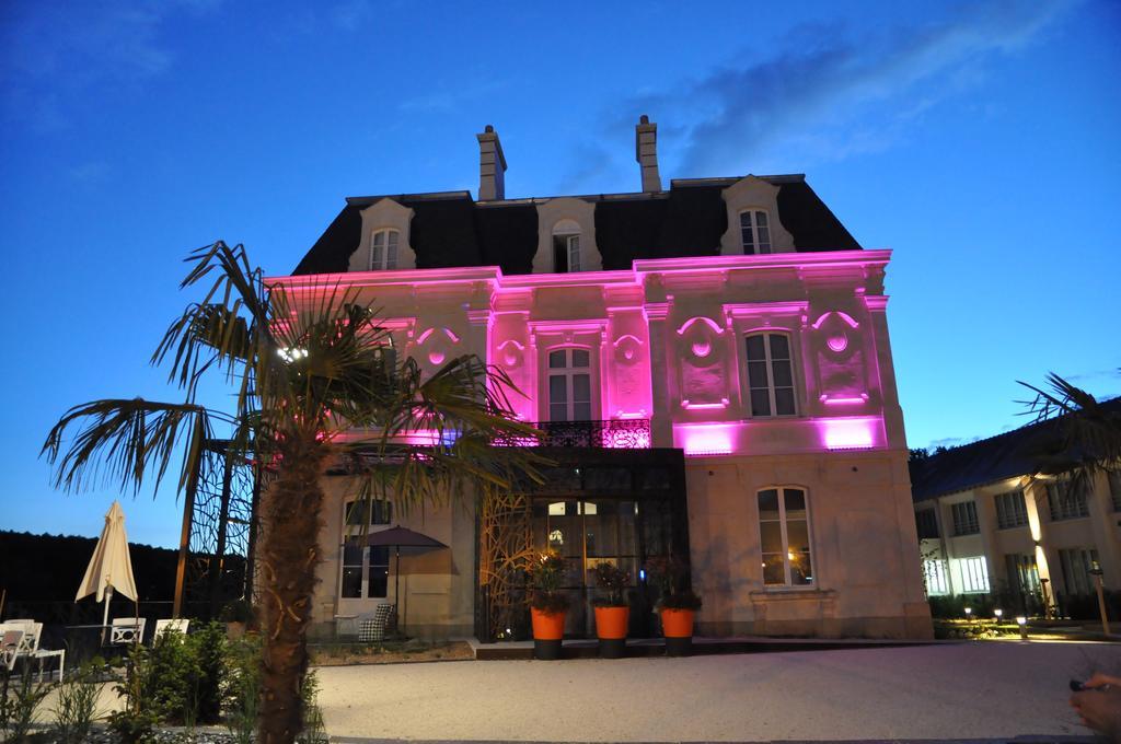 Les 3 Lieux Hotel Les Ponts-de-Cé Exterior photo